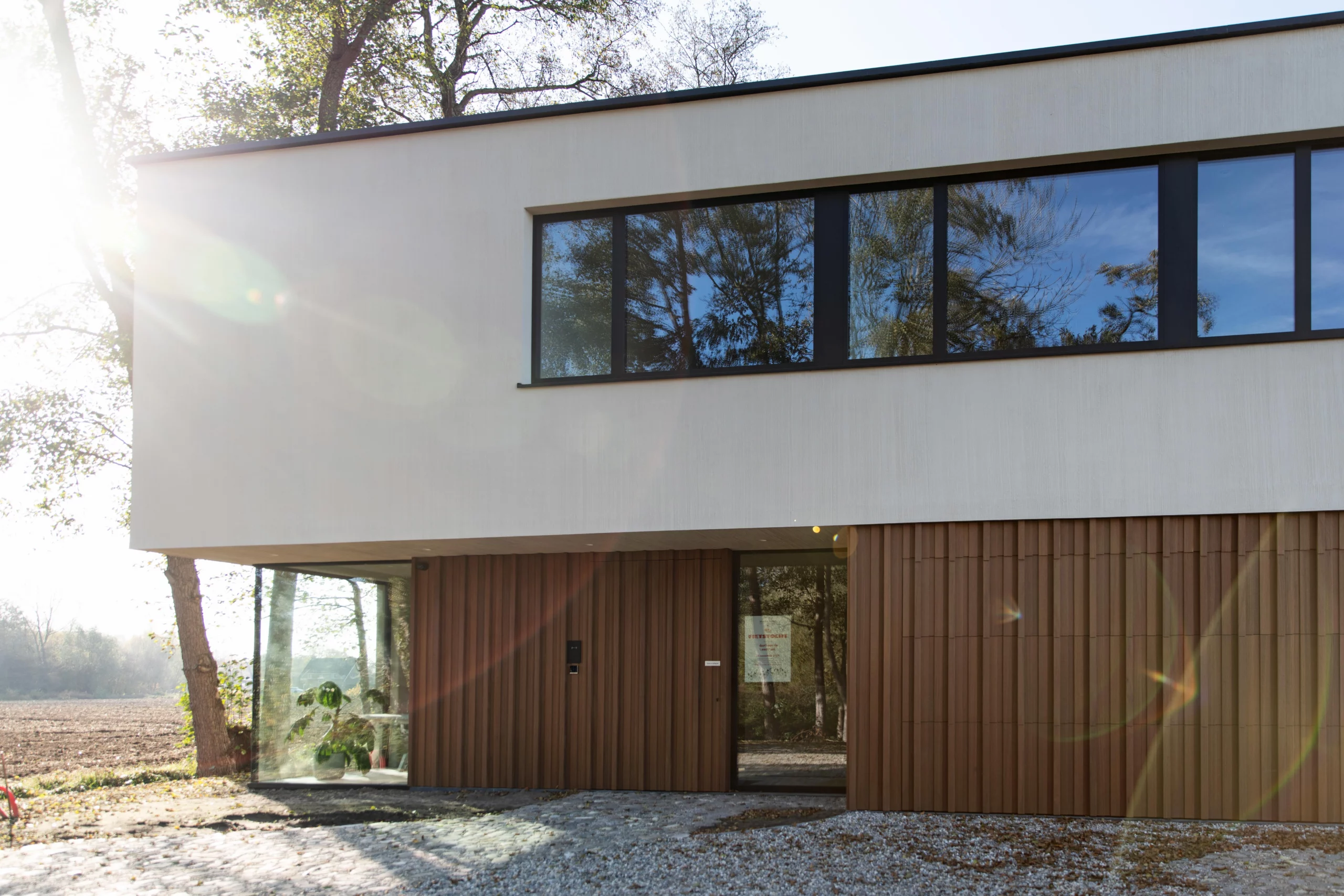 Studio Sana isolatielaag zon rond hoek
